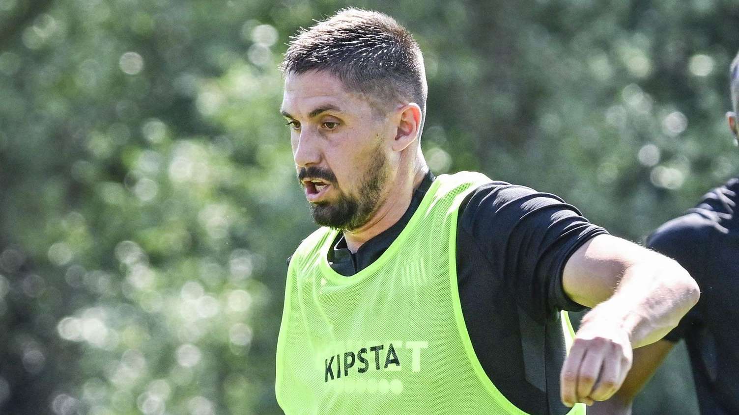 这两个国家 这两个国家